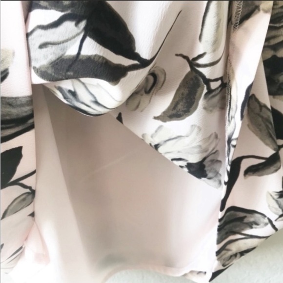 KARL LAGERFELD Floral Lace Bib Dress Dark Florals - Picture 4 of 7